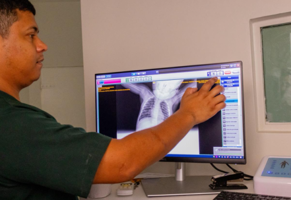 Prefeitura de José de Freitas entrega Raio-X Digital e moderniza Laboratório Municipal, fortalecendo a saúde do município